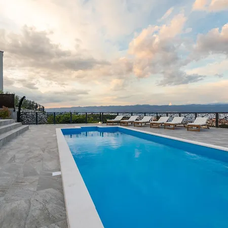 Villa Volare