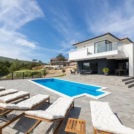 Volare Villa *